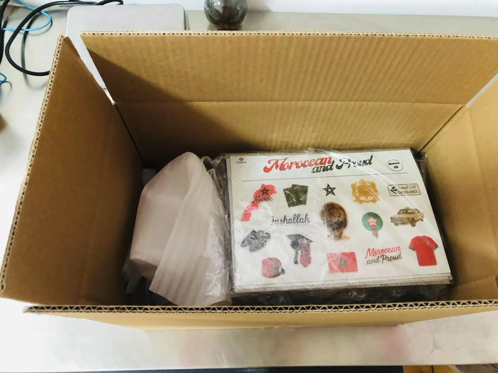 Clientul a comandat din nou etichetele din rășină epoxidică JOJO Pack