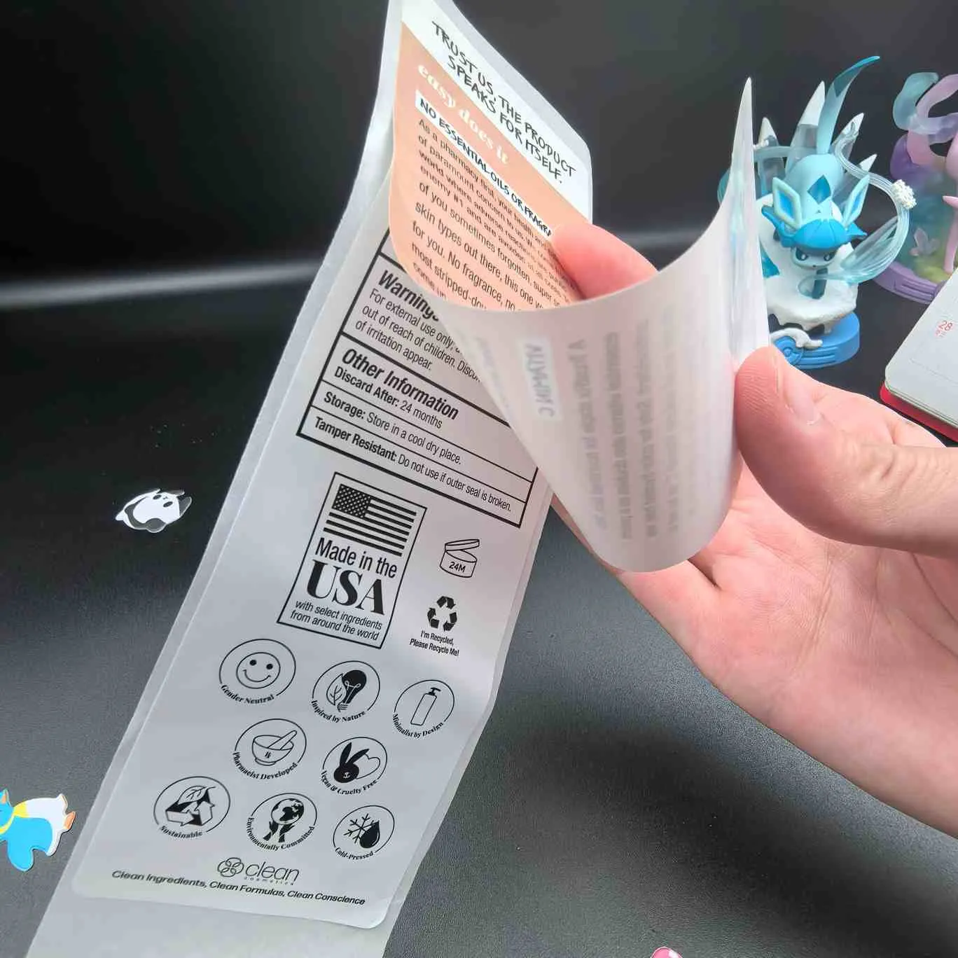 Multistrat pentru etichete cosmetice