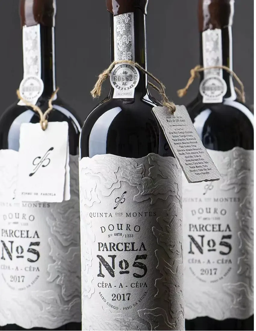 Eticheta sticlei de vin